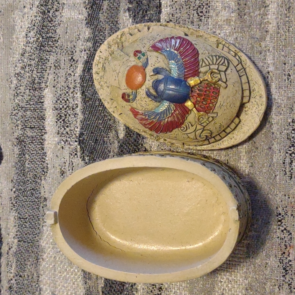 Scarab trinket box